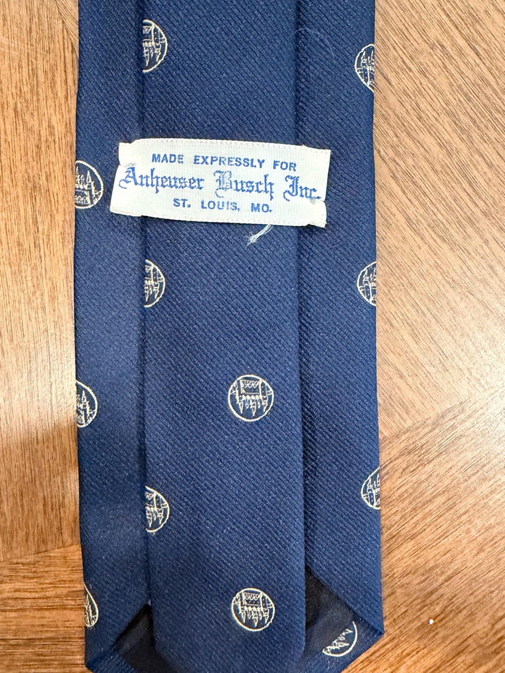 Anheuser-Busch Inc. Men’s Navy Blue/Gold Woven Polyester Logo Tie, Pointed